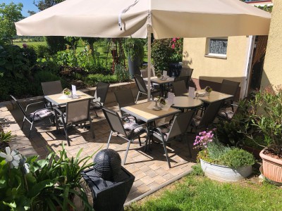 immer wieder sonntags auf Frauenbergers Kräuterterrasse immer wieder sonntags auf Frauenbergers Kräuterterrasse