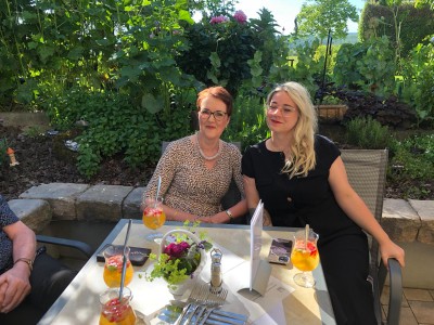 schlemmen auf der immer wieder sonntags Terrasse schlemmen auf der immer wieder sonntags Terrasse